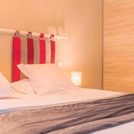 Espace Zen'Ing Gondecourt Екстериор снимка